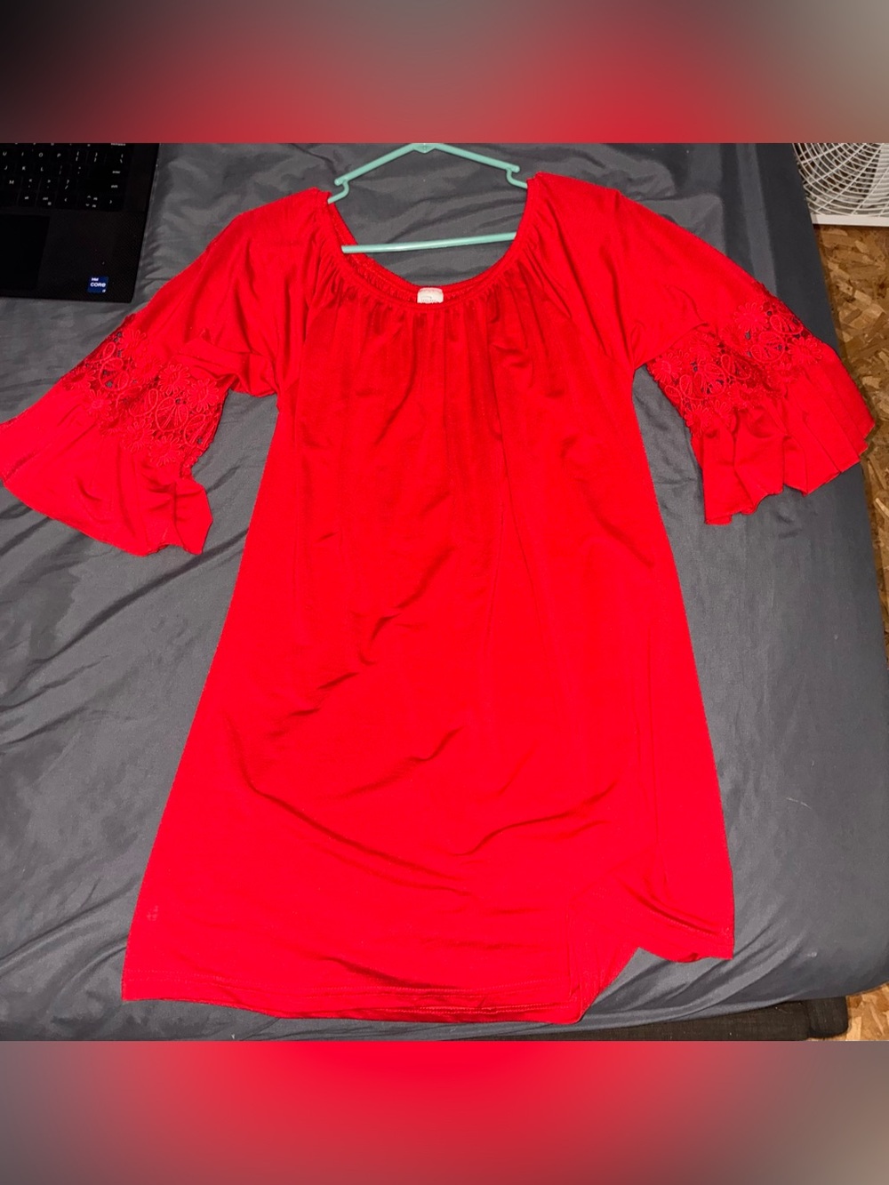 WinWin Bright Red Lace Bell-Sleeve Tunic